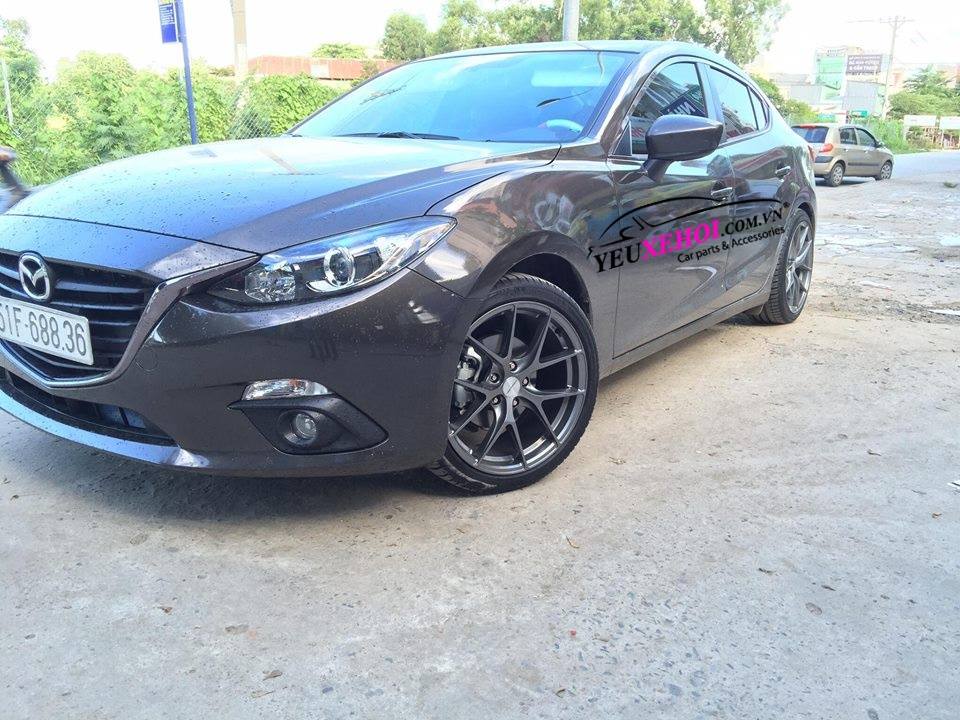 MAZDA3 | 18 INCHES GUN METAL