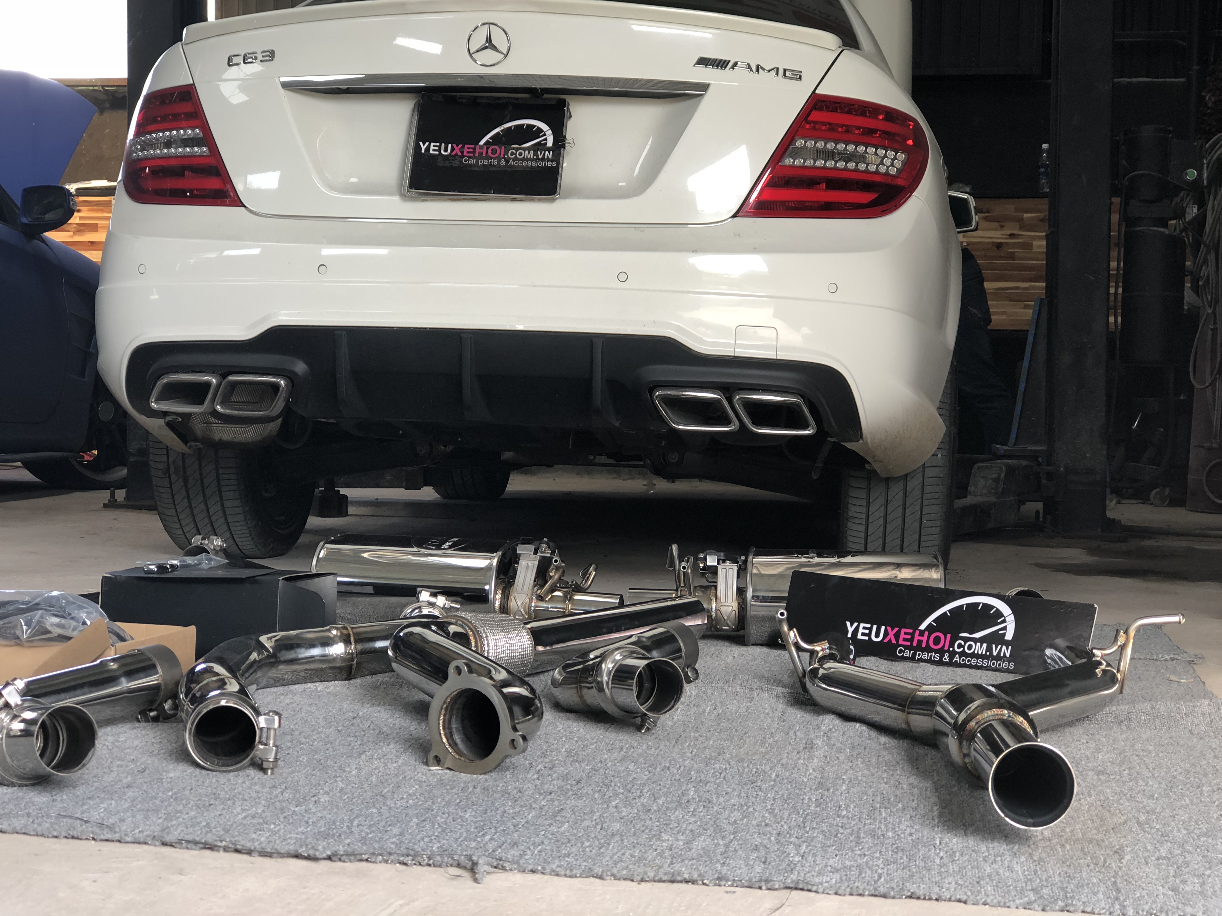 MERCEDES C300 W204 / RES EXHAUST